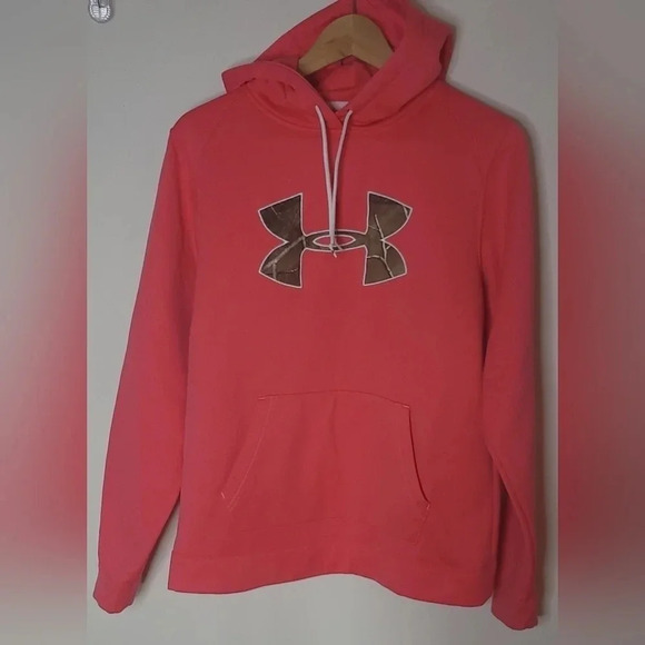 Under Armour Pink‎ Storm Hoodie with Camo Logo Size Medium - Picture 1 of 12